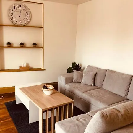 Spacieux Et Elegant Idealement Situe. Apartamento