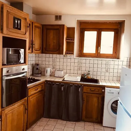 Spacieux Et Elegant Idealement Situe. Apartamento Chamouilley
